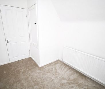 Orrets Meadow Road, CH49 9BW, Wirral - Photo 2