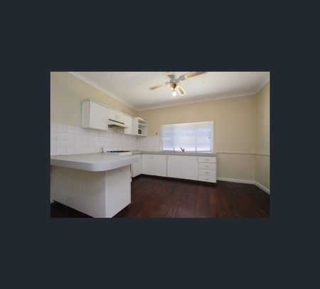 118 Lacey St, Beckenham, WA 6107 - Photo 3