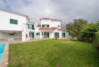 4 Bedroom House with swimming pool, Quinta da Beloura, Sintra