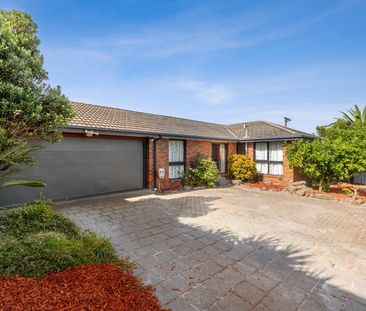 Updated 3BR Family Home With A Huge 5 Car Garage/Workshop Space - Photo 5