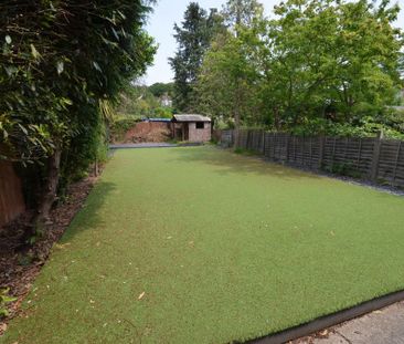 4 bedroom semi-detached house to rent - Photo 5