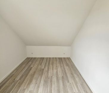 Sehr schöne renovierte Dachgeschoss Wohnung in Duisburg zu vermieten - Foto 6