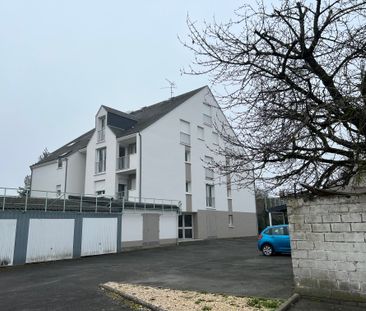 Location Appartement 1 pièce 17m² FLEURY LES AUBRAIS 45400 - Photo 3