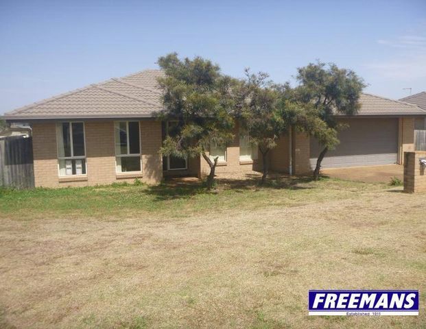 4 Bedroom Brick Home - Photo 1