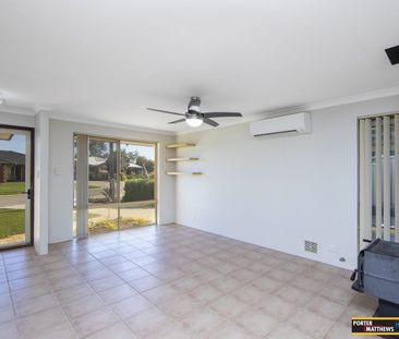 AMAZING FAMILY HOME! - Photo 2