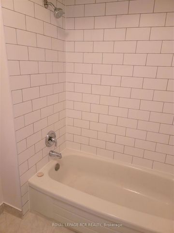 For Lease - 2 Orchard Heights Boulevard Unit# 217, Aurora, Ontario - Photo 5