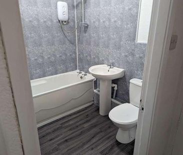 Mostyn Avenue, Llandudno, LL30 - Photo 3