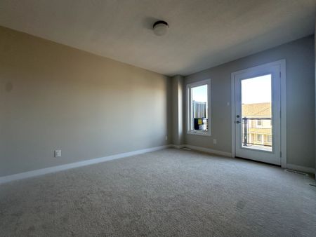 For Lease - 118 Ryan Reynolds Way, Orleans - Cumberland and Area, Ontario - Photo 4