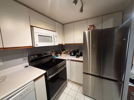 For Lease - 65 Ellen Street Unit# 1201, Barrie, Ontario - Photo 4