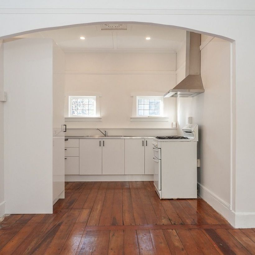 2-Bedroom Home Near Wellington Airport - Photo 1