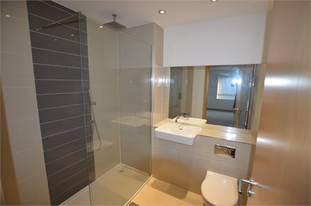 Creek Mill Way, kent, London - Photo 5