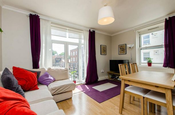 2 bedroom flat to rent - Photo 1