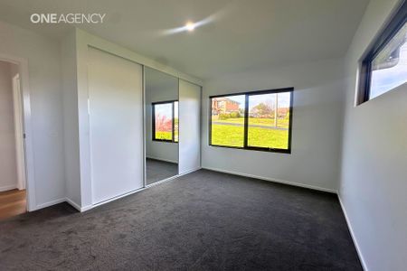 Freshly Updated Home Offering Comfort & Convenience - Photo 4
