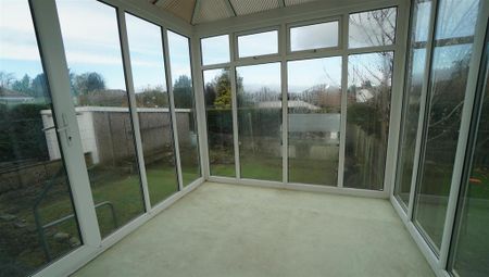 2 bedroom semi-detached bungalow to rent - Photo 3