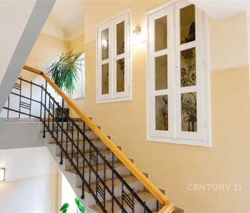Pronájem moderního podkrovního bytu 2+kk, 42 m - Photo 1