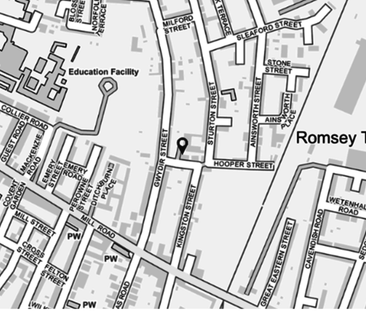 Fully furnished one-bedroom apartment on Hooper Street offers a cos... - Photo 4