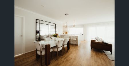 Space, Style and Convenience - Photo 2