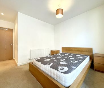 1 Bedroom - Photo 5