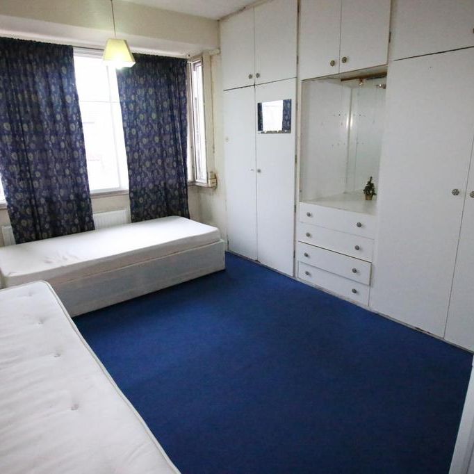 House share to rent - Photo 2