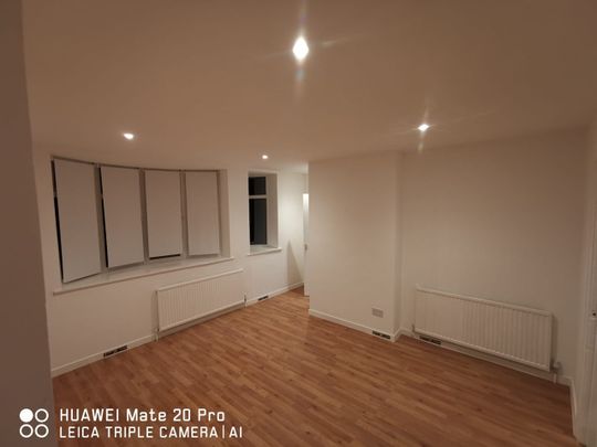 3 Bed End Terrace, Hastilar Road South, S13 - Photo 1