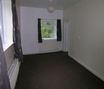 2 bedroom detached bungalow to rent - Photo 3