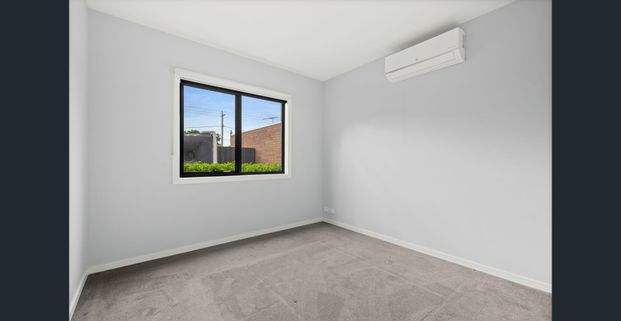 Modern unit! - Photo 1