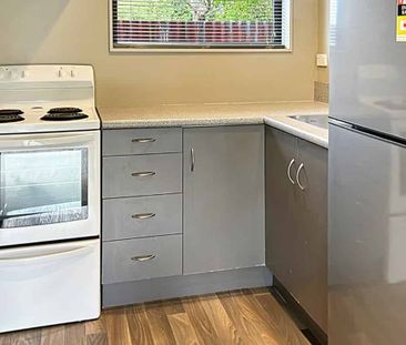 Georgetown- 3 bedrooms - Photo 2