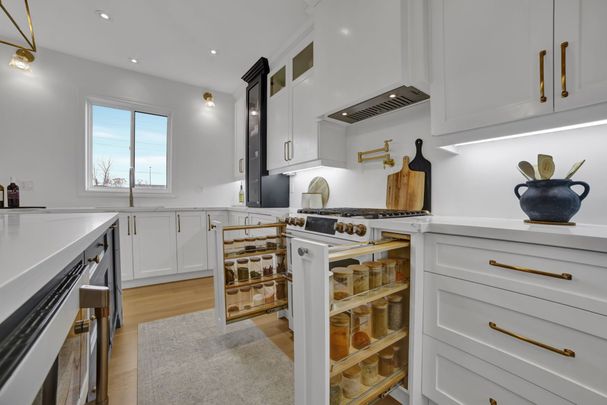 For Lease - 24 Cesar Place, Hamilton, Ontario - Photo 1