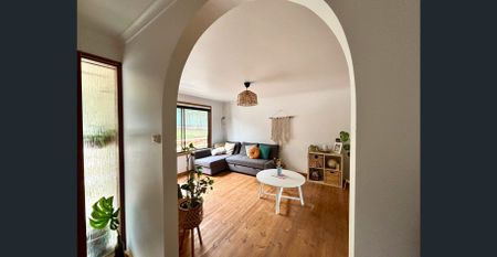 Spacious 4-Bedroom Family Home in Serene Echunga — Huge Rainwater Tank, No Water Bills! - Photo 4