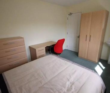 6 bedroom detached house to rent - Photo 6