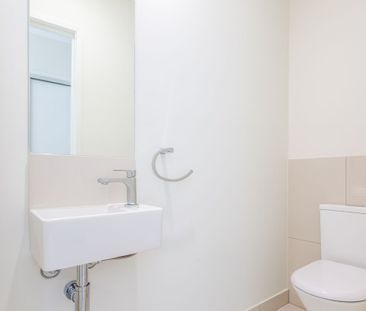 119 Panorama Circuit, Ripley QLD 4306 - House For Rent - $550 | Domain - Photo 1