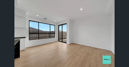 Exquisite Family Home in Tarneit Presented by ReddyG WYNDHAM - Photo 2