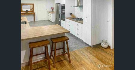 Comfort, Space and Convenience in the Heart of Seaford - Photo 3