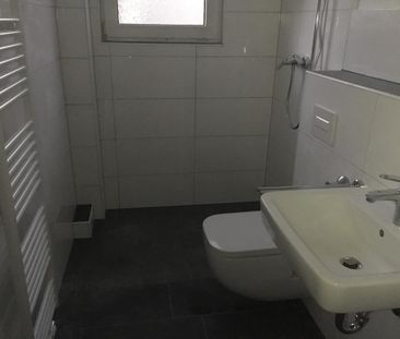 2-Zimmerwohnung im Erdgeschoss mit Balkon und ebenerdiger Dusche - Photo 1