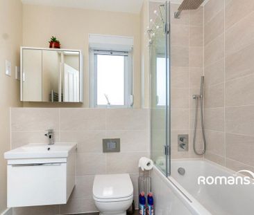 4 bedroom detached house to rent - Photo 2