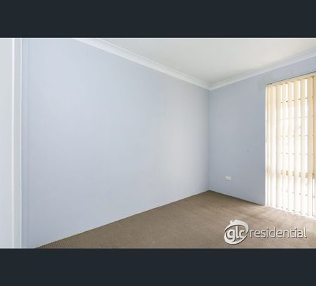 36 Broadwater Gardens, South Lake, WA 6164 - Photo 2