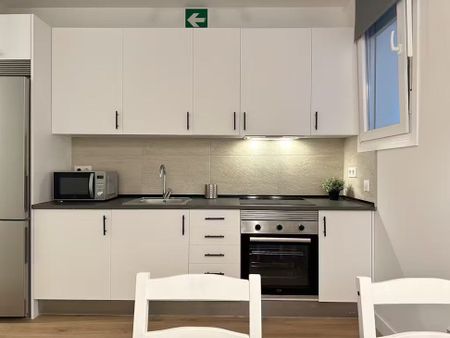 Calle Sahagún, Alcorcón, Community of Madrid 28925 - Photo 5