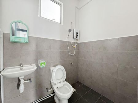 Acacia Apartment | Menggatal | Level 2 Corner | Partially Furnished - Foto 5