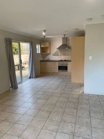 Easy living in good location - Photo 5