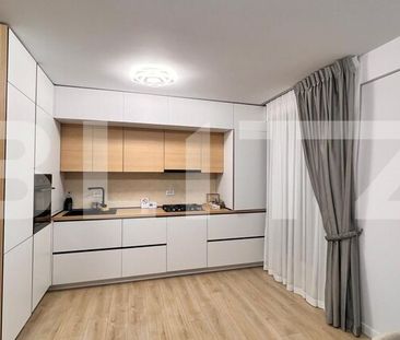 Apartament cu 3 camere, 80 mp, zona Calea Bucuresti - Fotografie 1