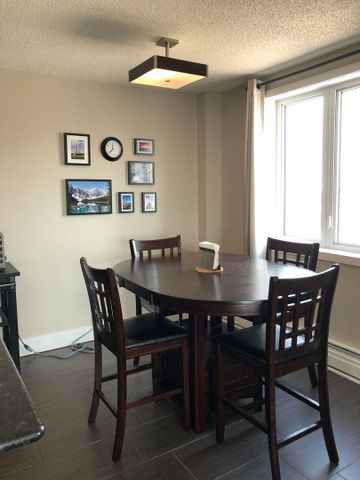 2 Bedroom Condo Downtown - Photo 5