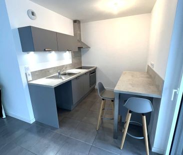 Appartement 2 pièces de 46.44m² au 12 ème étage avec balcon et park... - Photo 4