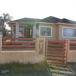 NEAT & TIDY - Photo 2