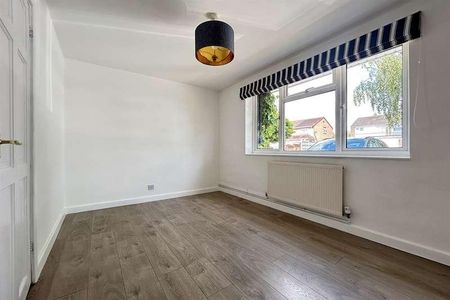 Shinfield, Reading, RG2 - Photo 3