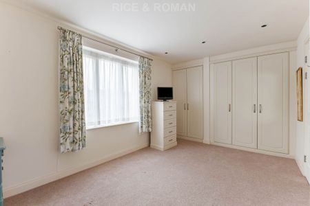 1 Bedroom Apartment, Hampshire Lakes – Yateley - Photo 4