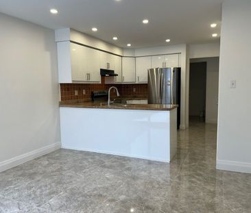 For Lease - 5058 Oscar Peterson Boulevard, Mississauga, Ontario - Photo 2