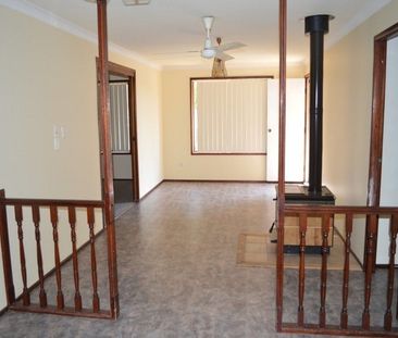 Brick Home in Quiet Cambooya - Photo 5