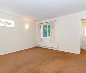 2 bedroom semi-detached house to rent - Photo 2
