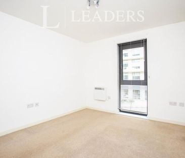 1 bedroom apartment to rent Cardinal Place, Guildford Road, Woking,... - Photo 4