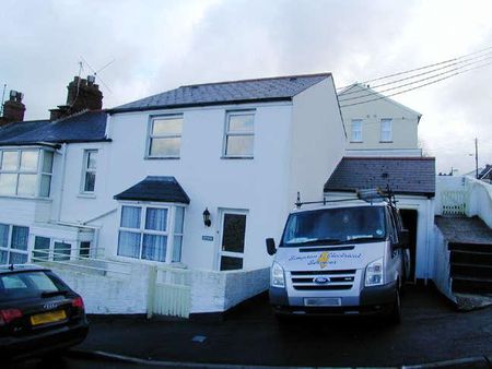 Larkstone Crescent, Ilfracombe, Devon, EX34 - Photo 3